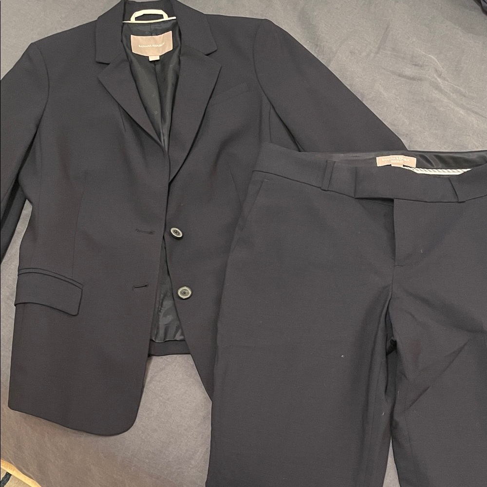 Banana Republic Dark Navy Women’s Suit